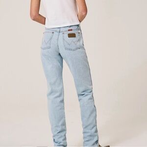 Wrangler | WOMEN'S WRANGLER® COWBOY CUT® SLIM FIT JEAN IN BLEACH